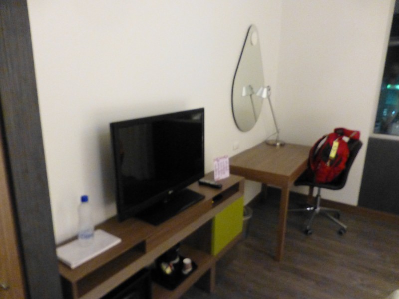 Desk/TV area
