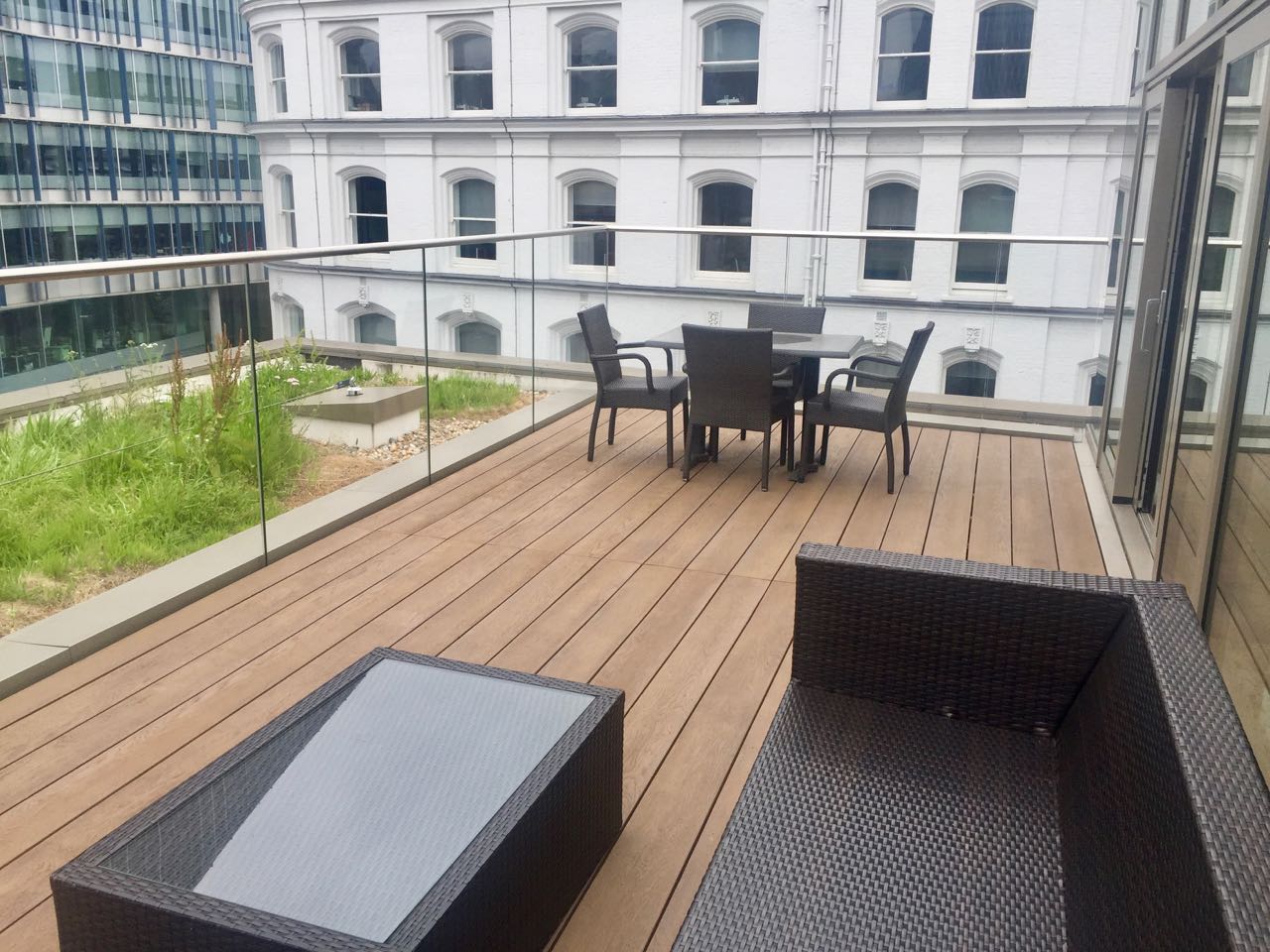 Hilton Bankside | Private Patio with rel