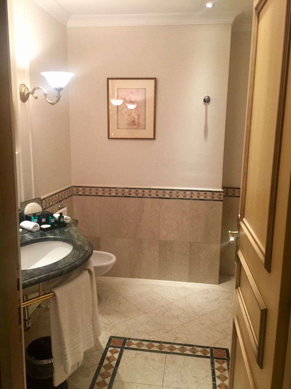 Sofitel Rome | View into Bathroom.jpg