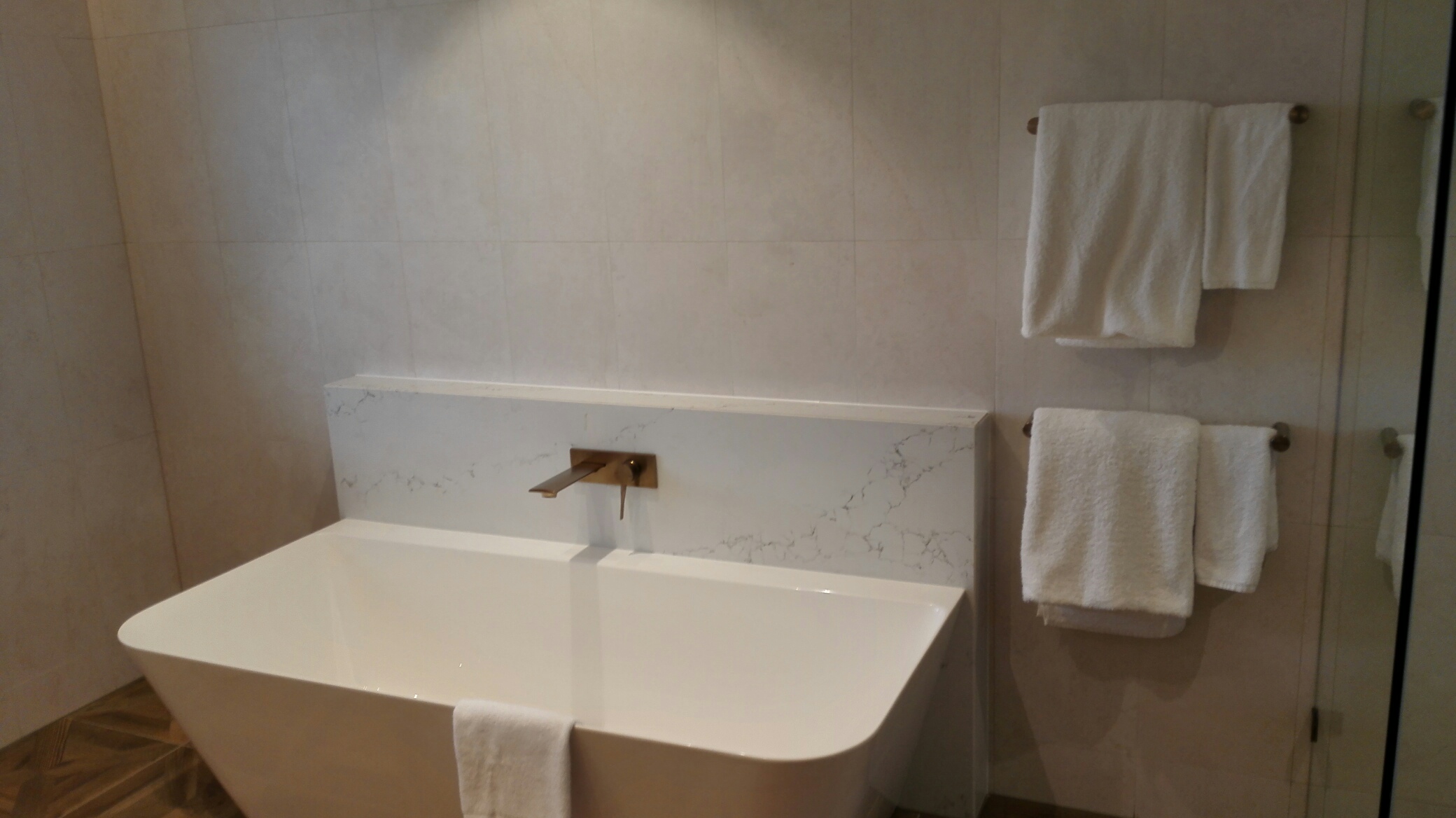 12. Suite - Bath.jpg