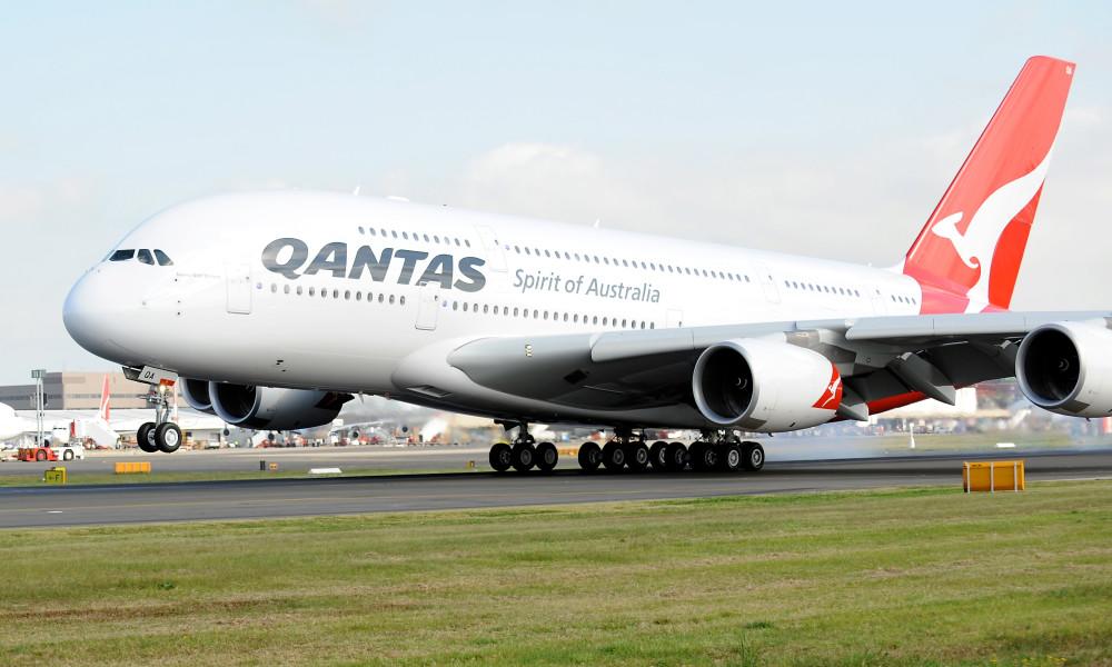 Two aspects of External and Internal Environment for Qantas