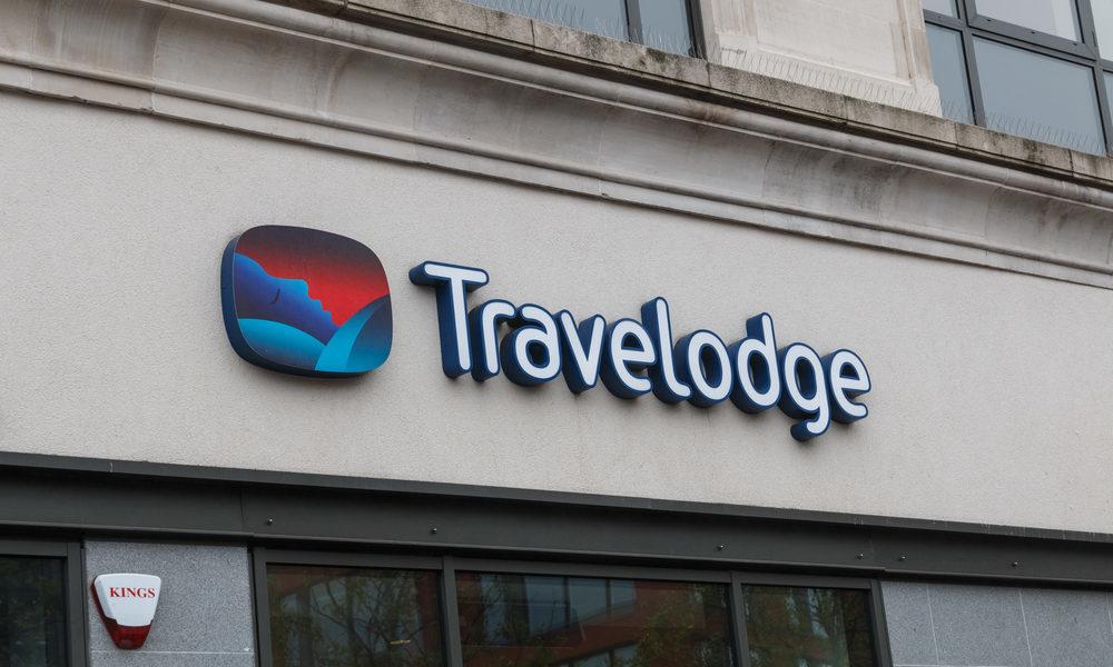 Travelodge Apologizes For Misjudging Father Daughter Flyertalk The Worlds Most Popular 