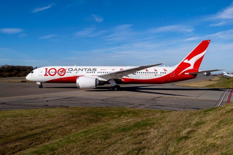 Qantas 100