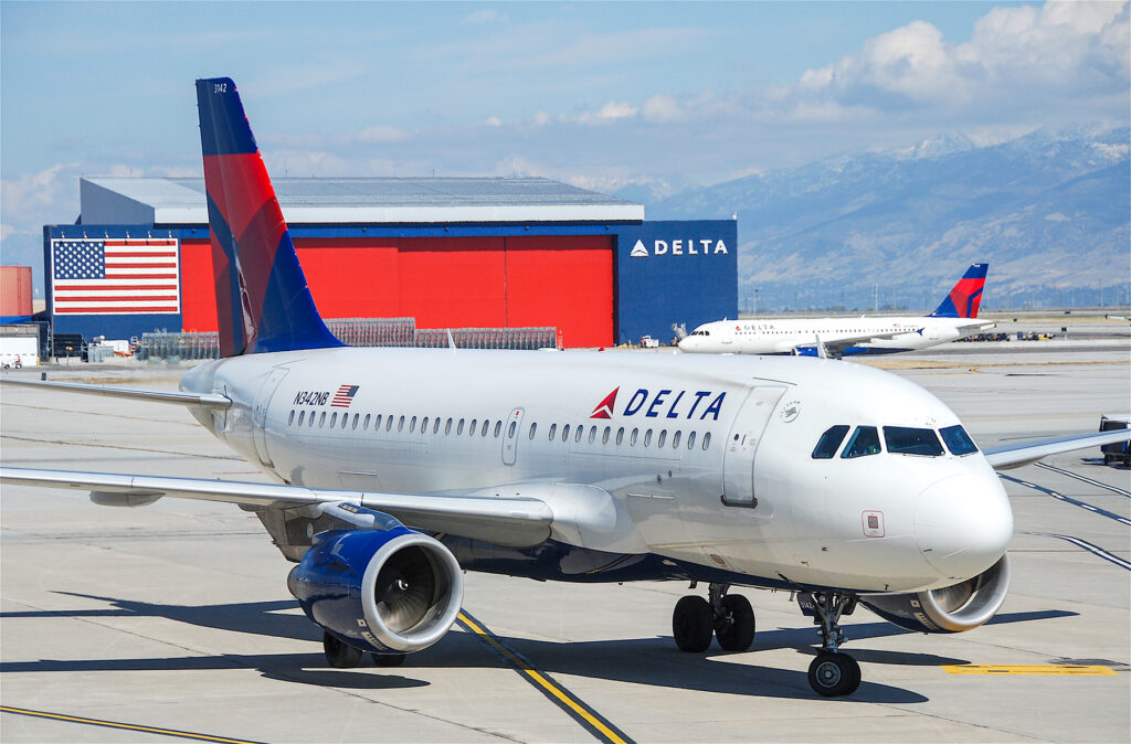Delta Air Lines Airbus A319, tail number N342NB